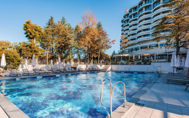 Cosmos Apartments