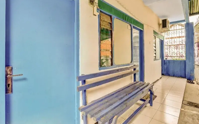 Homestay Jenggolo by Oyo Rooms