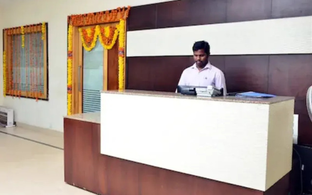 Hotel Sitara Grand