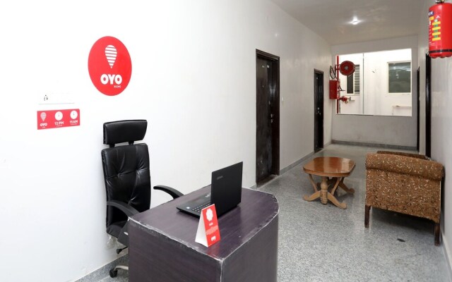 OYO 11078 Home 2BHK Cozy stay near Gulab Bagh
