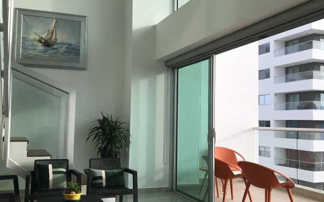 Gran Apartamento con Vista a la Ciudad Amurallada