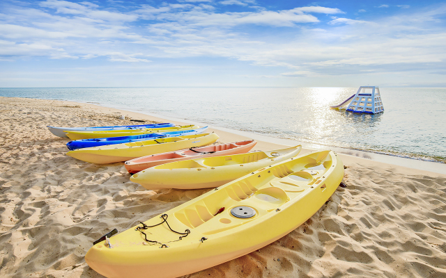 Mercury Phu Quoc Resort & Villas Hotel