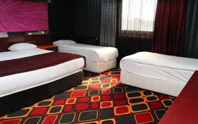 Murat Otel