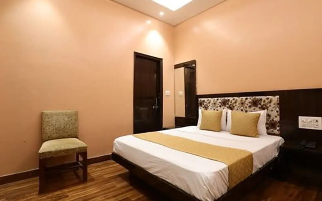Hotel Amrit