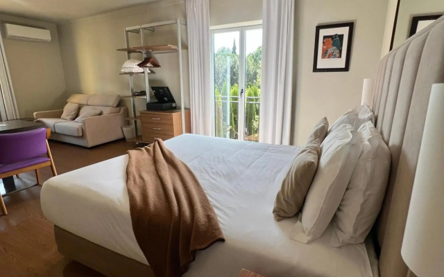 Hotel Aatu - Adults Only