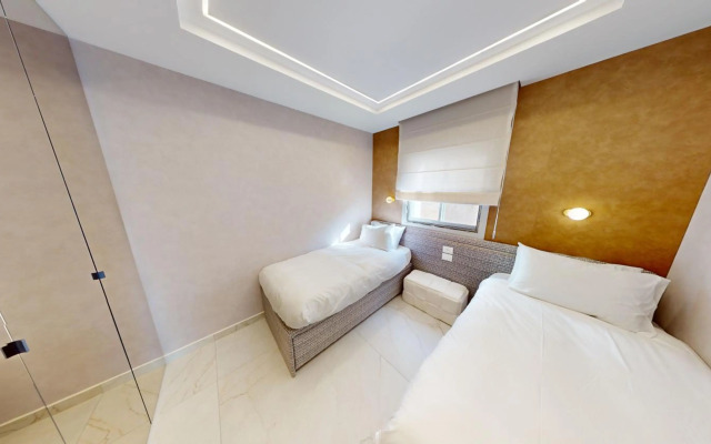 *King David Residences*2 Bd*Pool/Gym/Parking*
