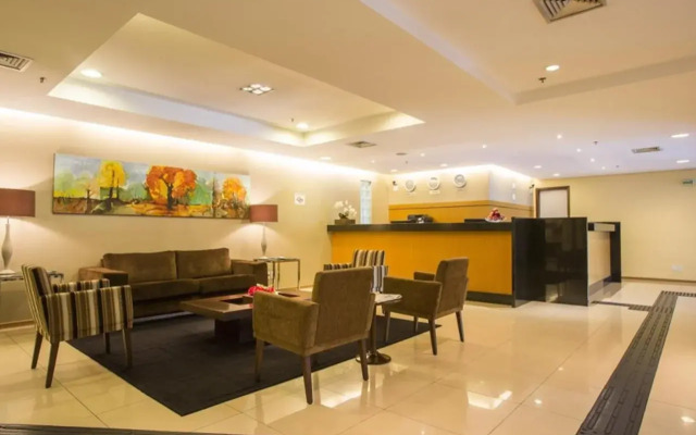 Astron Hotel Bauru by Nobile