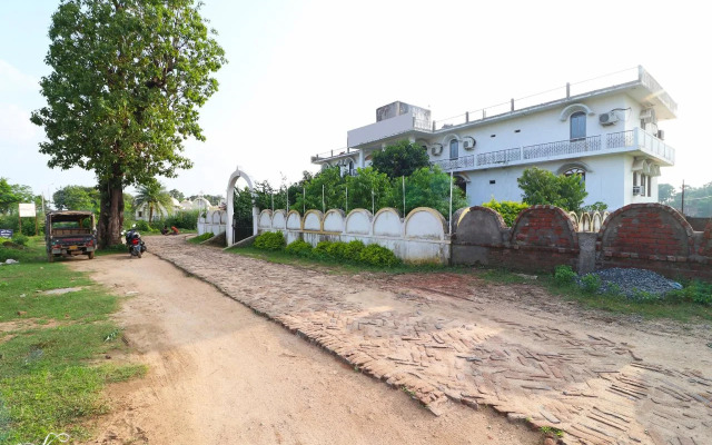Namo Buddha Hotel