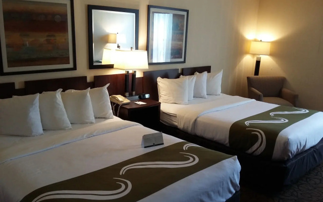 Quality Inn & Suites Escanaba North