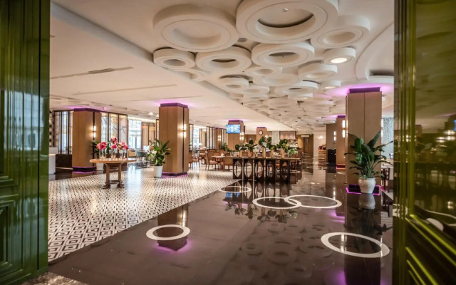 Rainbird International Hotel