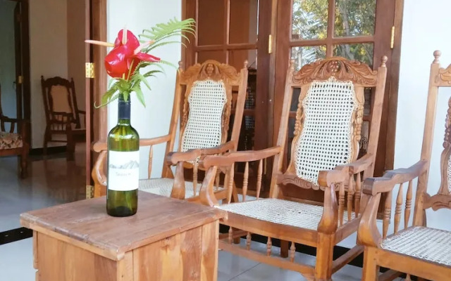 Charming 2-bed Apartment in Weligama