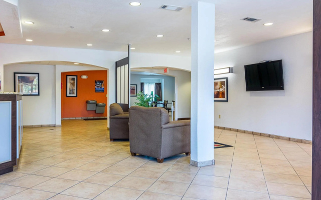 Motel 6 Canton, GA