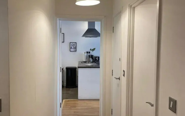 Cosy one Bedroom With Roof Terrace - London Charm