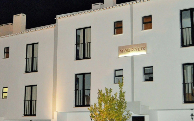 Mouraliz Apartmentos