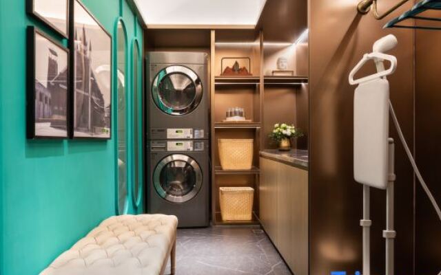 Xuzhou East Station Jinlonghu Manxin Mansion