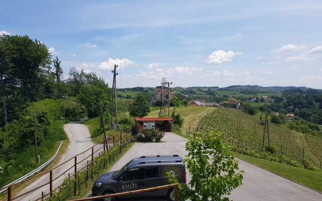 Turisticna Kmetija Kaloh