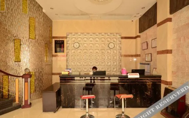 V8 Holiday Hotel