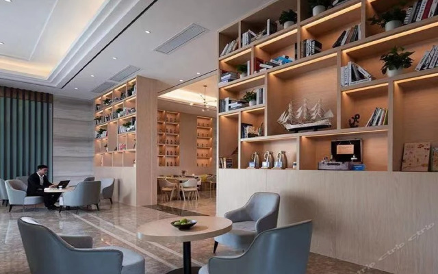 Kyriad Marvelous Hotel (Heyuan Wanlongcheng)