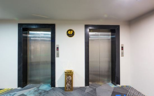 Haoyue Business Hotel(Shijiazhuang Tianshanhai World White Buddha Passenger Transport Terminal) – Hotel Rooms – Shijiazhuang