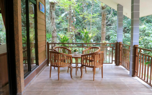 Taman Safari Lodge