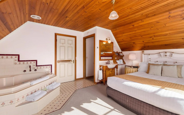 Swansea Cottages & Lodge Suites