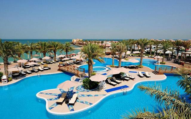 Al Bander Hotel & Resort