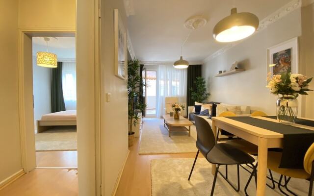 Cozy and Classy Flat Near Taksim Square in Beyoglu
