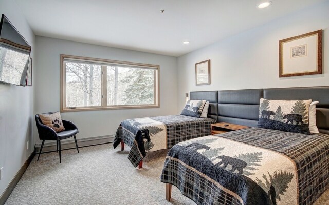 3br Slopeside Beaver Creek  Ski-in, Sleeps 10 3 Bedroom Townhouse by RedAwning