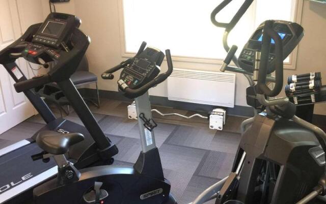 Danny’s Hotel Suites, SureStay Collection by Best Western