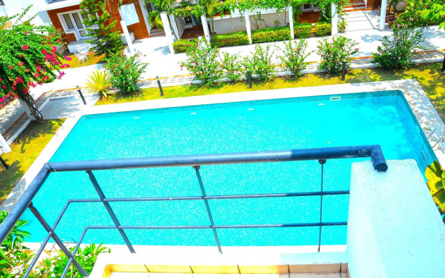 Villa Samaara1 on Candolim Main Road pool facing
