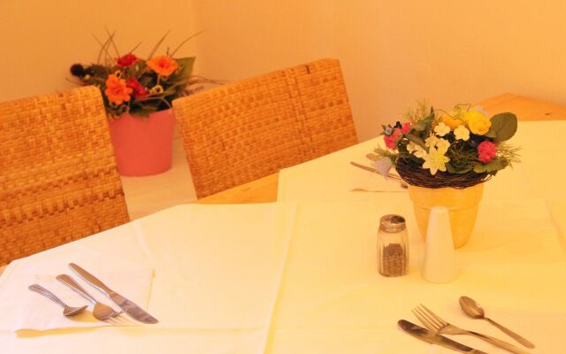 City Lounge Hotel