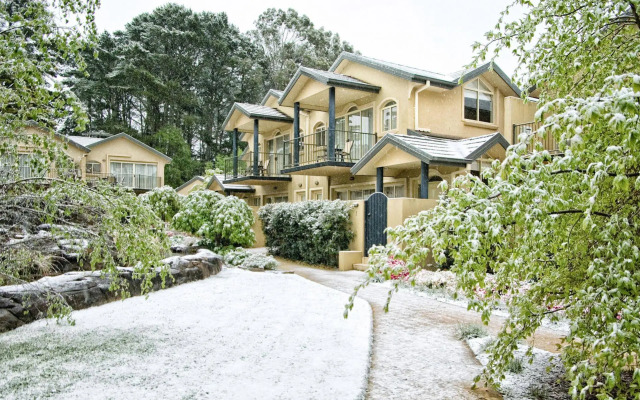 Falls Mountain Retreat