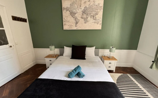 Refined Apartment With Courtyard in La Mans