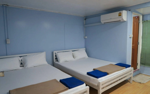 Red Lips Hostel