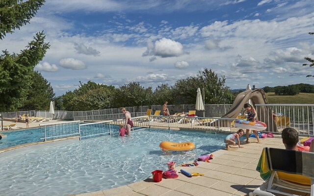 Picturesque Bungalow in Lanzac With Private Terrace