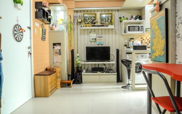 1 Bedroom at Green Pramuka Apartment by Travelio