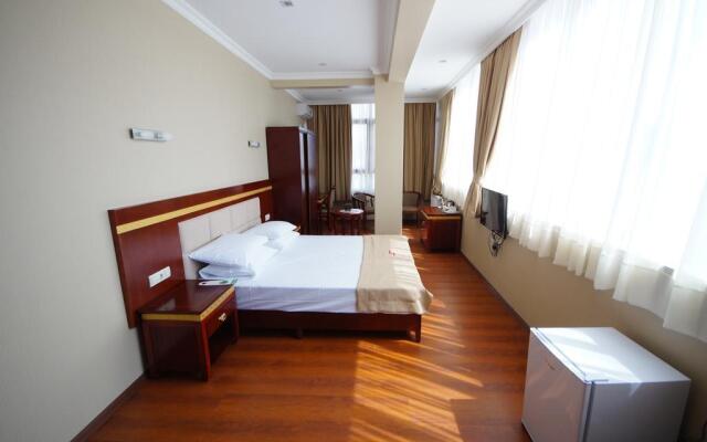 Hotel 725
