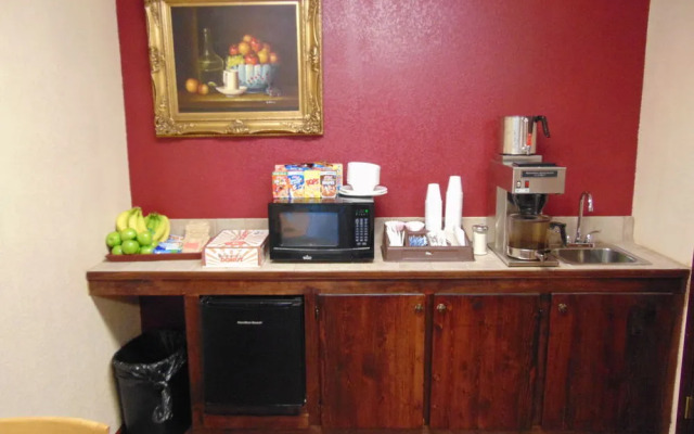 Queen Anne II Motel