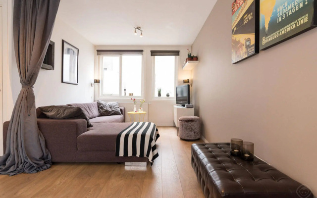 Nieuwezijds Apartments
