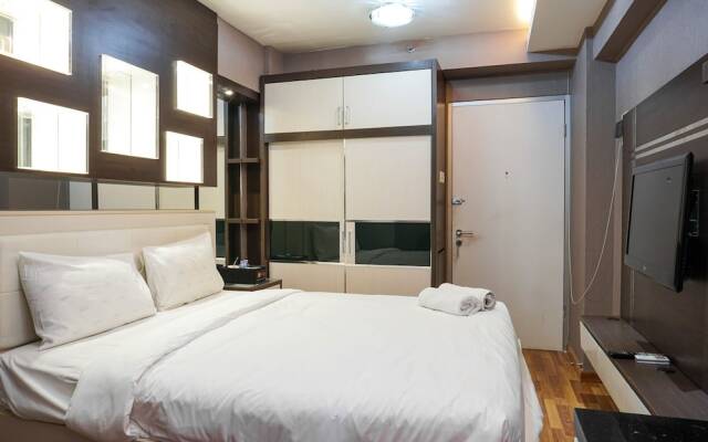 Comfortable Studio @ Green Bay Pluit Apartment