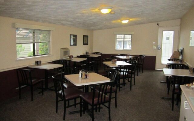 Heritage River Inn