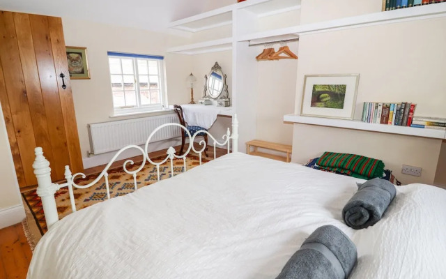 2 Rock Cottages, Chester