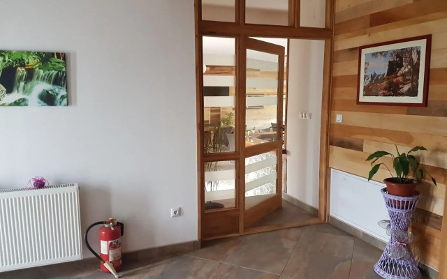 Villa Stone