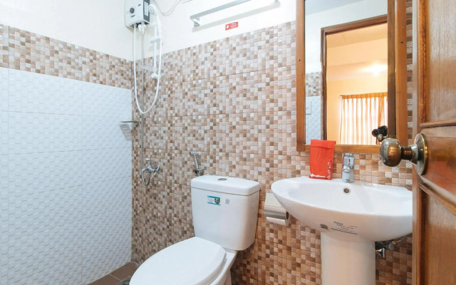 RedDoorz Plus near Johnson and Johnson Paranaque