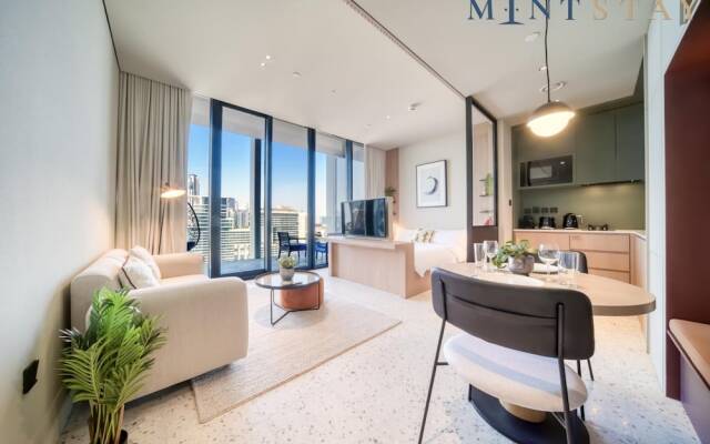 Cozy Studio w Burj Khalifa Balcony Retreat