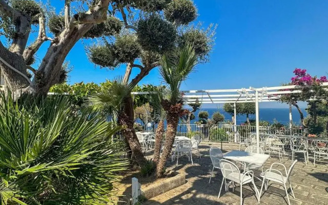 Villaggio Villa Lubrense