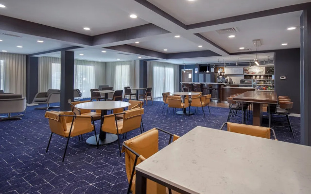 Courtyard by Marriott Cincinnati Airport