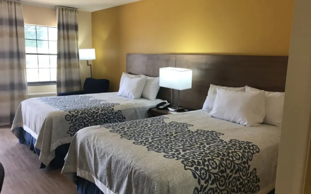 Days Inn by Wyndham Batesville