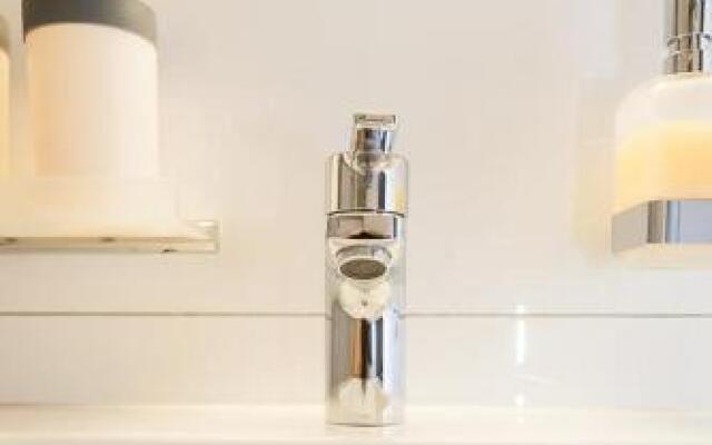 S22_57 Saltwater Suite