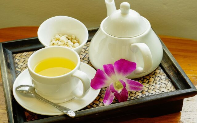 Saphan Krungthep Hostel & Spa